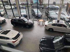 -上海宝信宝马4S店