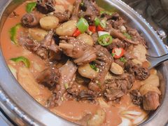 土豆焖仔鸡-甜阿姨·天台花园私房菜(万松园店)