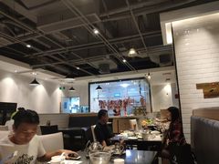 大堂-名门潮牛·鲜牛肉海鲜火锅.烧烤自助餐厅(诚丰广场店)