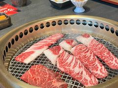-铭牛烧肉·和牛海鲜自助(高新月牙湖店)
