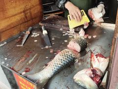 -梅记大块头爆鱼店(乍浦路店)