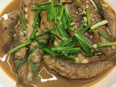 红烧小河鱼-原味缘菜馆