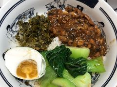 肉沫三脆拌饭-黑白电视长沙小吃(悦汇城店)