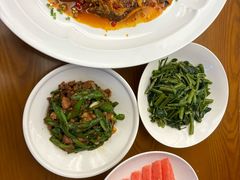 -饭怕鱼·黄焖鲟龙鱼(湖大店)