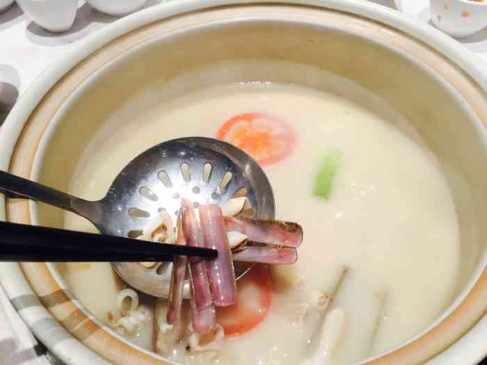 虾佬圣汤养生海鲜汤锅(大雁塔店)-"我一直超爱虾佬圣汤,因为在成都就