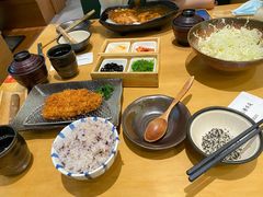 糙米饭-胜博殿日式炸猪排(悠唐店)