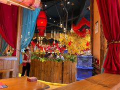 -老滇山寨•云南特色菜•地方菜•民族风情歌舞表演(金碧店)