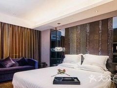 -桔子水晶苏州吴江步行街酒店