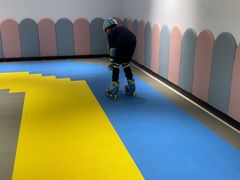 -米高轮滑·自由式轮滑·速桩·滑板(锦辉店)