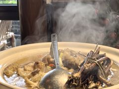 -头上红煨盐鸡·非遗院子餐厅