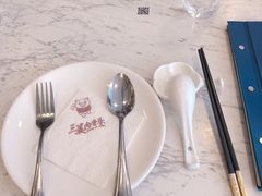 餐具摆设-三美肉骨茶(柏威年广场店)