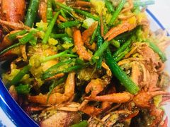 -虾弄弄海派小龙虾·牛羊蝎子火锅