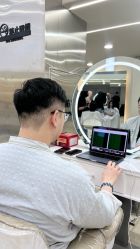 -十六番发型师事务所