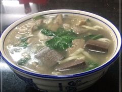 -田海鹰猪血汤(平东一街店)