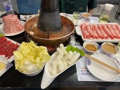 -楼外楼大刀肉传统火锅居(幸福街店)