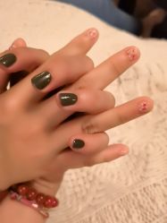 -悦指间美甲美睫