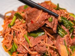 小炒牦牛肉-缘生态云南菜·野生菌庭院餐厅(华侨城店)
