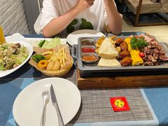 -又见马甲M8融合西餐厅(体育中心店)