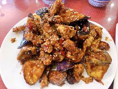 焦糖茄子牛肉粒-桃子餐厅·天津菜(红星路直营店)