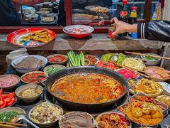 -四小区火锅·巷子里的重庆火锅(花照壁店)