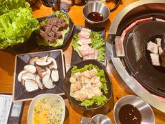 -滋滋烤肉(解放路创客店)