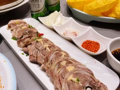 蒜蓉羊脖-民族手抓羊肉馆·滩羊手抓·烤全羊