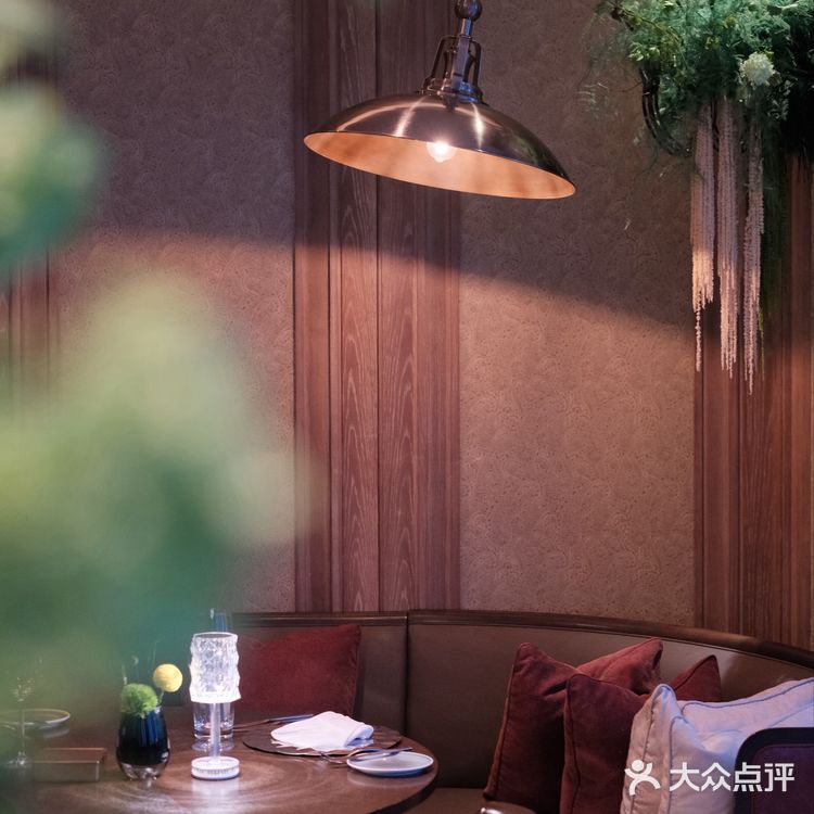 廣州塔下榮獲2025米其林入選指南餐廳