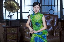 -虞美人汉服摄影