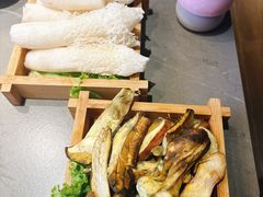-阿婆情腊排骨火锅·野生菌季(古城旗舰店)