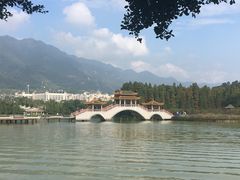 -星湖旅游景区七星岩