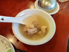 -鲁朗纳麦石锅鸡庄园