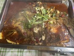 -老街烧烤大排档·地道湖北菜·龙虾馆(汉口火车站店)