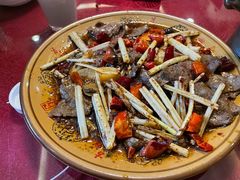 -周老三跷脚牛肉·全牛火锅(非遗传承店)