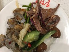 -泉福居酱骨头自助广场(南大街商业步行街店)