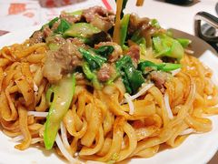 干炒牛河-潮泰牛肉火锅 · 创于1992年(车公庙店)