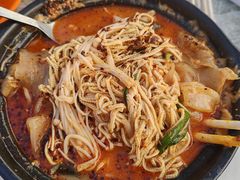 -曹宝林砂锅麻辣烫(星光路店)