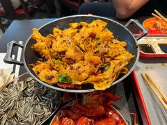 -川流不息·地道川菜·小龙虾(松东路店)