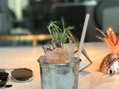 -The ROOF (通盈中心店)