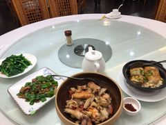 -围龙屋客家食府(福田店)