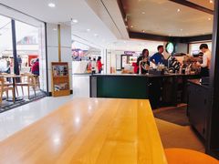 大堂-星巴克(广州中华广场B1层店)