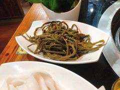 宽粉-三里屯土灶炖公鸡地锅鸡(江东店)