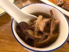 茶树菇龙骨汤-先记烧鹅王·本地粤菜(福永店)