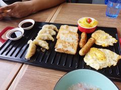 -必胜客(璞丽中心店)