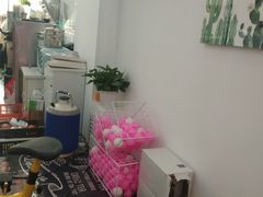 -F小姐甜品店(威海路店)