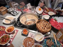 -尚尚仙·酸汤猪手·猪肚鸡火锅(华联万柳购物中心店)