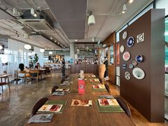 -ROAST coffee & eatery