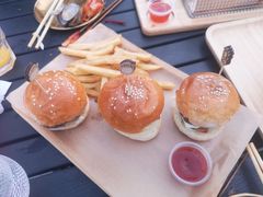 -INNS BAR 音乐酒吧餐厅