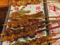 -威记烧嘢·南宁烧烤·超级生牛(绿地店)