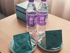 -希岸·轻雅酒店(广州白鹅潭艺术中心花地湾地铁站店)