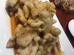 -老码头黑皮肘子锅包肉(赣水路店)